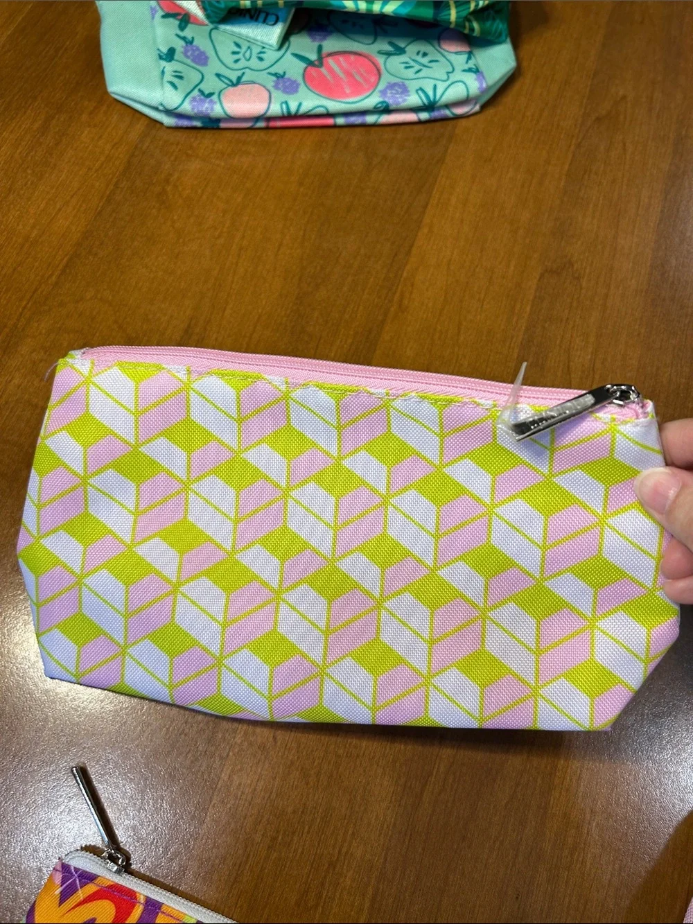 6 Clinique Travel Pouch - cosmetic bags